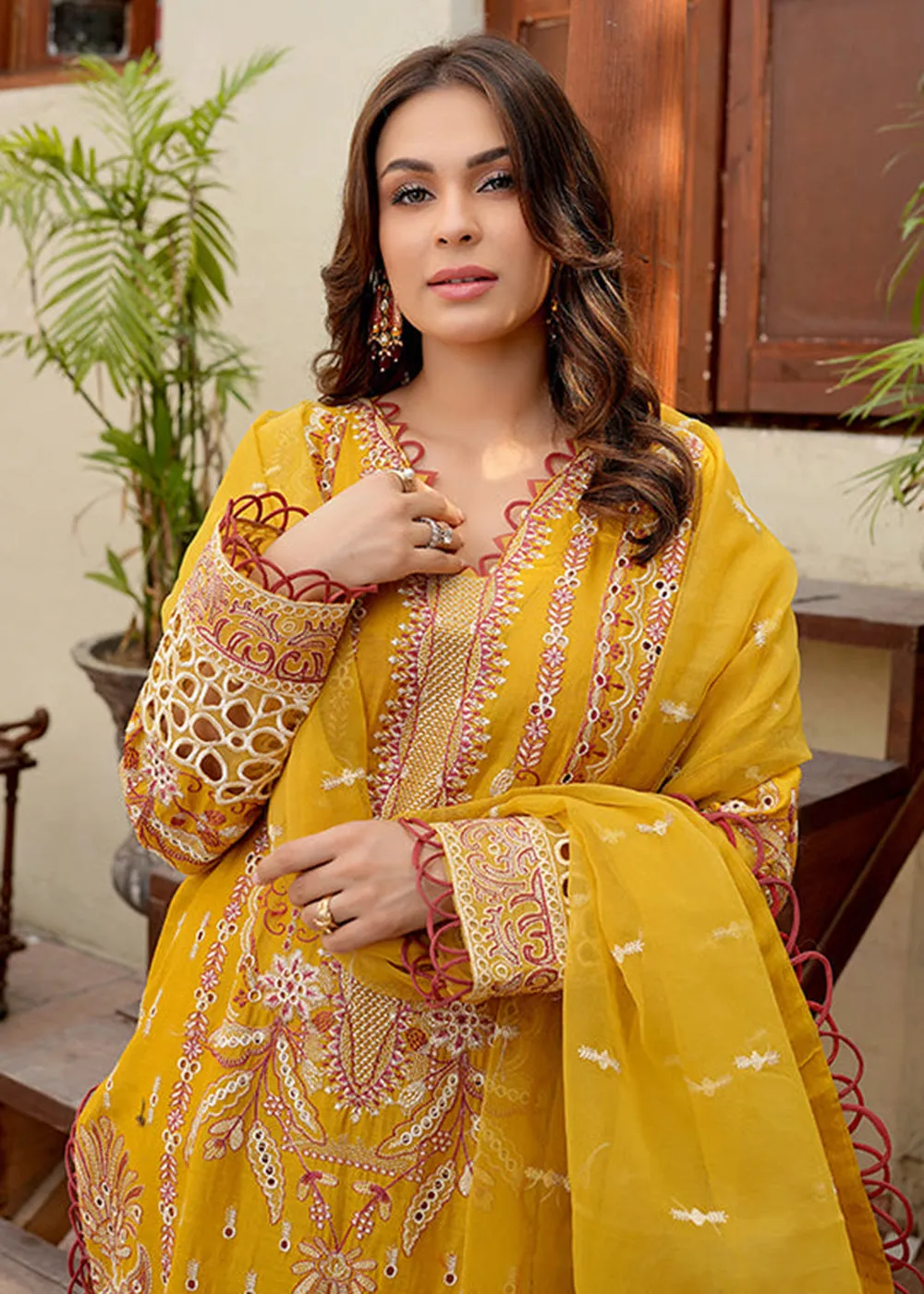 Yellow Lawn Dress - Bahaar Luxury Lawn '23 by Mariyam's - Giaa B-1017