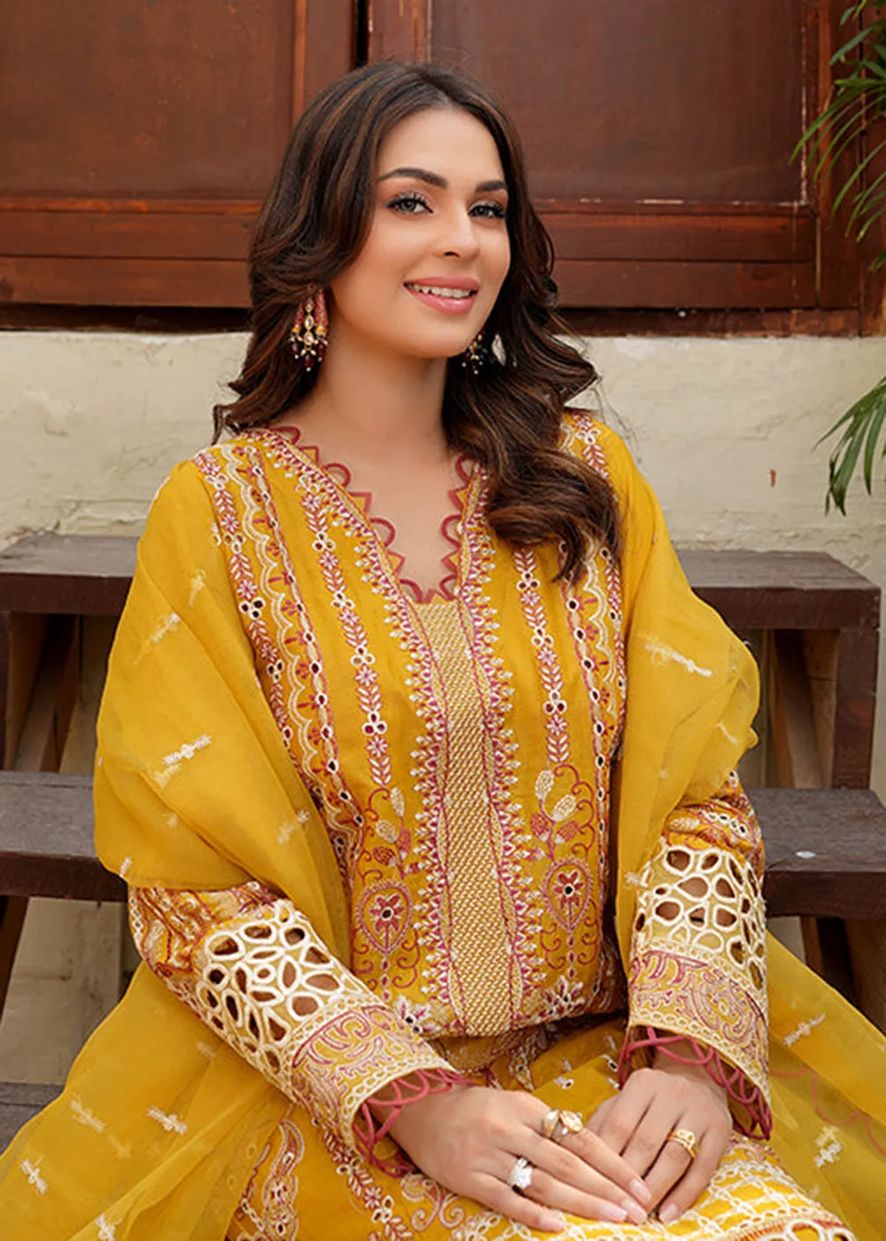 Yellow Lawn Dress - Bahaar Luxury Lawn '23 by Mariyam's - Giaa B-1017